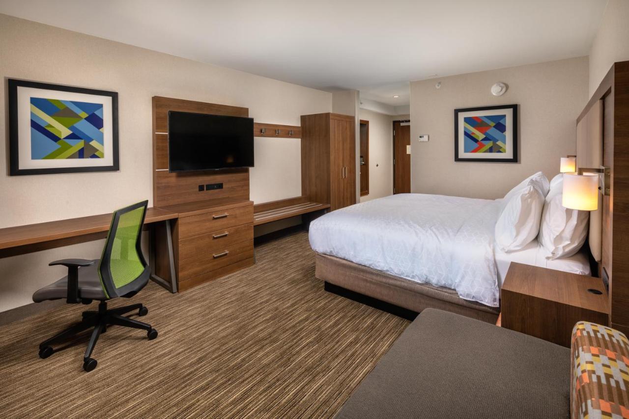 Holiday Inn Express & Suites Chatsworth By Ihg Los Angeles Exterior foto