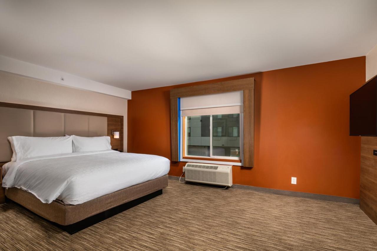 Holiday Inn Express & Suites Chatsworth By Ihg Los Angeles Exterior foto