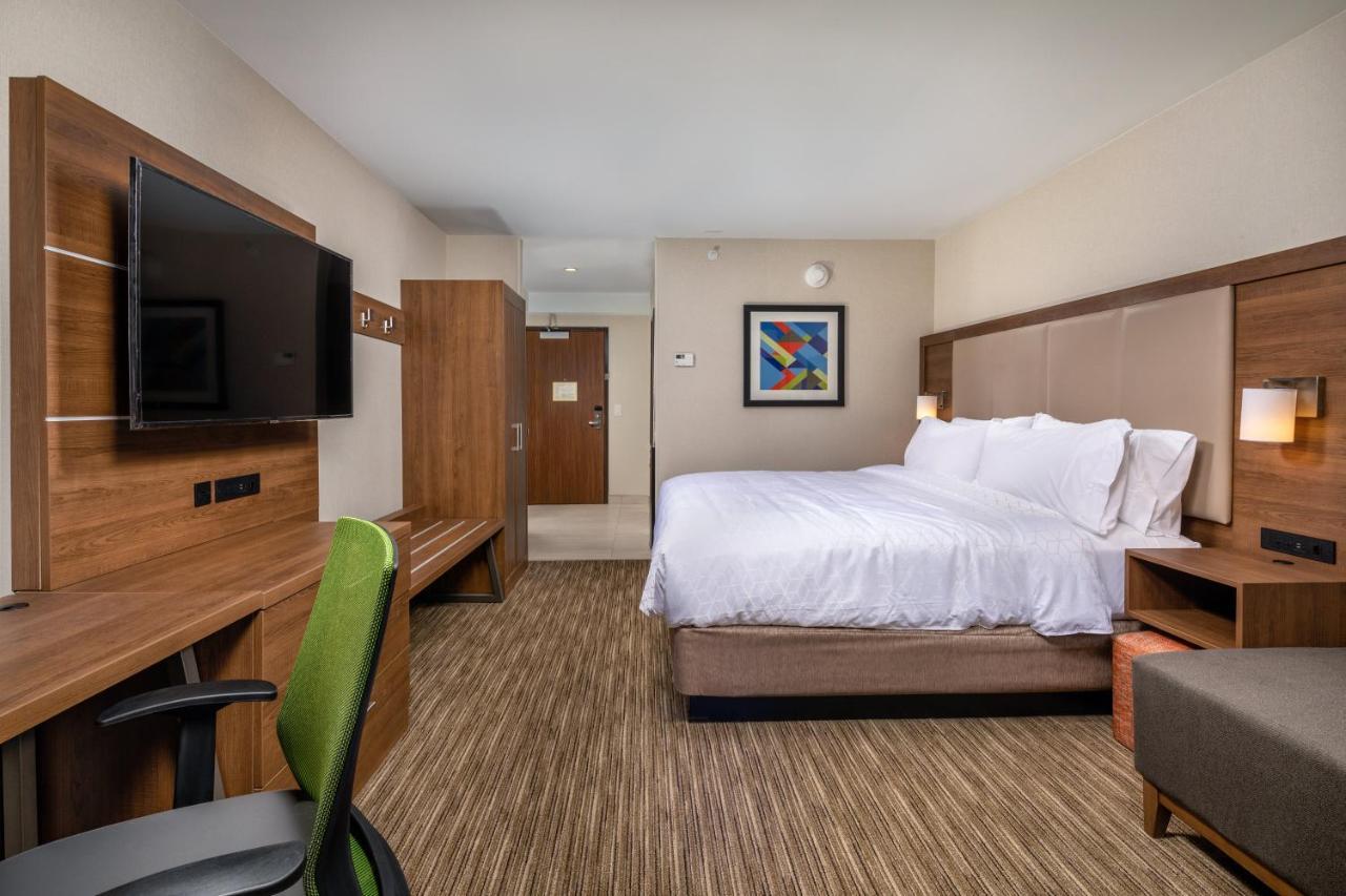 Holiday Inn Express & Suites Chatsworth By Ihg Los Angeles Exterior foto